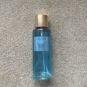 VS Aqua Kiss